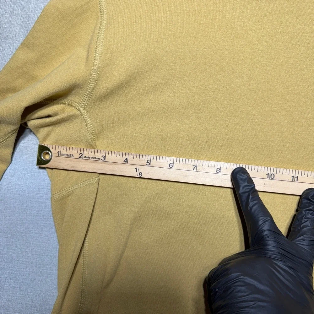 The North Face Shirt Mens L Yellow LS Crew Neck Logo Gorpcore Hiking Activewear